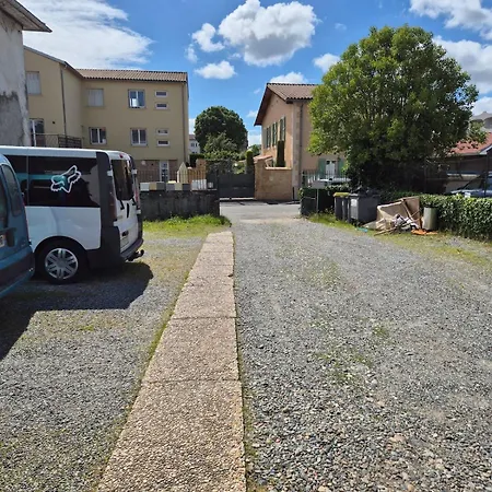 Centre-clim-parking Privee-rdc *
